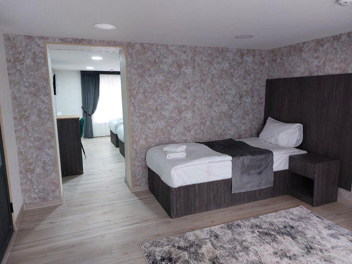 Hotel Sevinch Tasken Kültér fotó