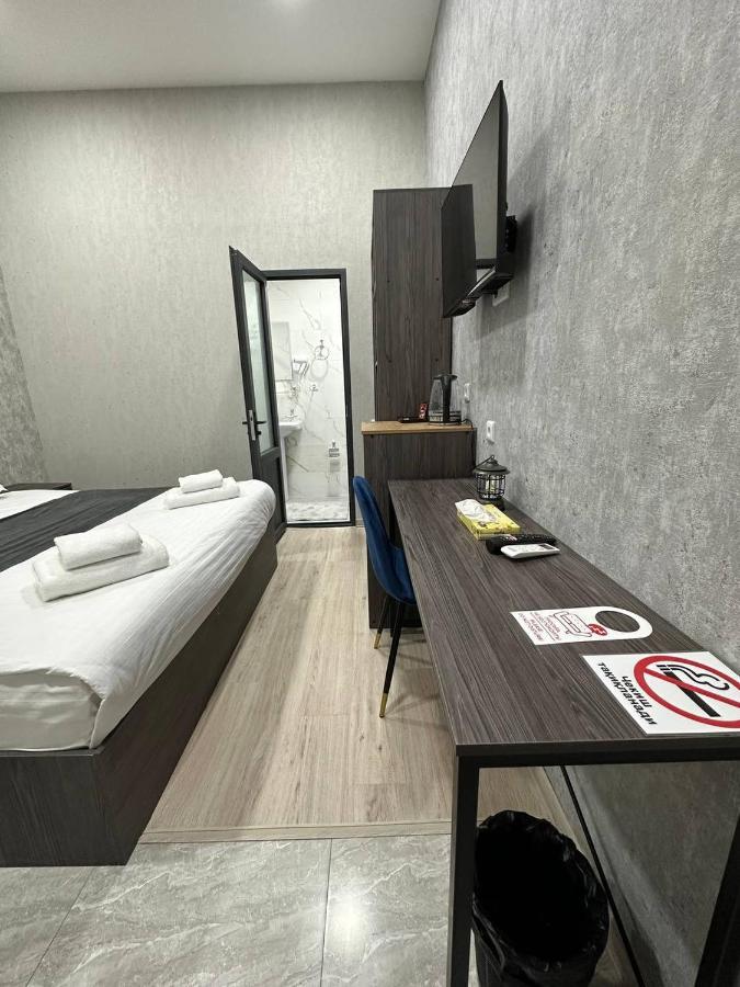 Hotel Sevinch Tasken Kültér fotó