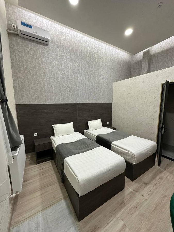 Hotel Sevinch Tasken Kültér fotó